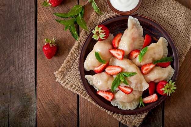 Вареники с соленым творогом и зеленью