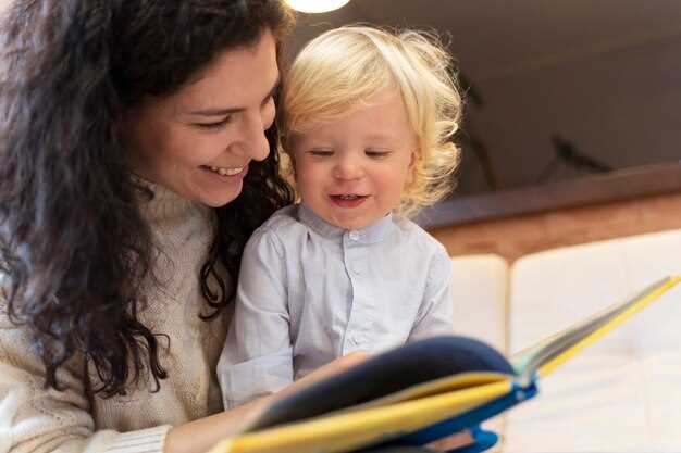 Почему малыши рвут книжки?