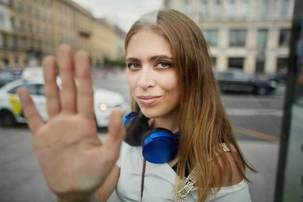 Первым специалистом, с которым я решила проконсультироваться, стал логопед из нашего детского сада. Когда я прямо спросила: