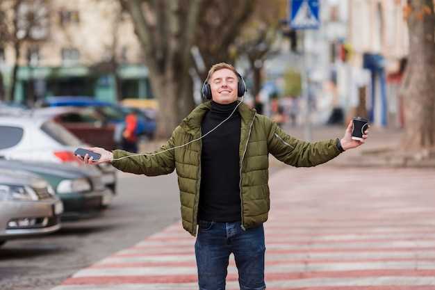 Дети, заботливый супруг, дом, где царит любовь и поддержка близких, — вот ваше истинное богатство. Вы поистине счастливая женщина, и это никто не сможет отобрать у вас.